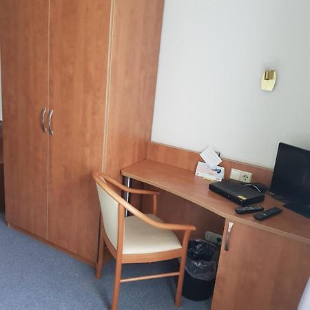 Hotel Zur Altstadt Calbe エクステリア 写真