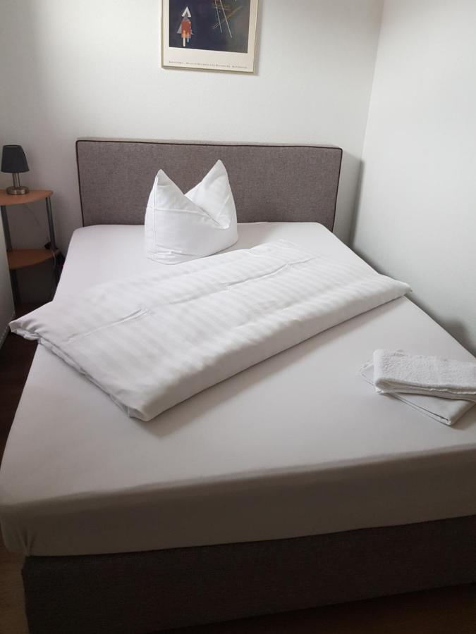 Hotel Zur Altstadt Calbe エクステリア 写真