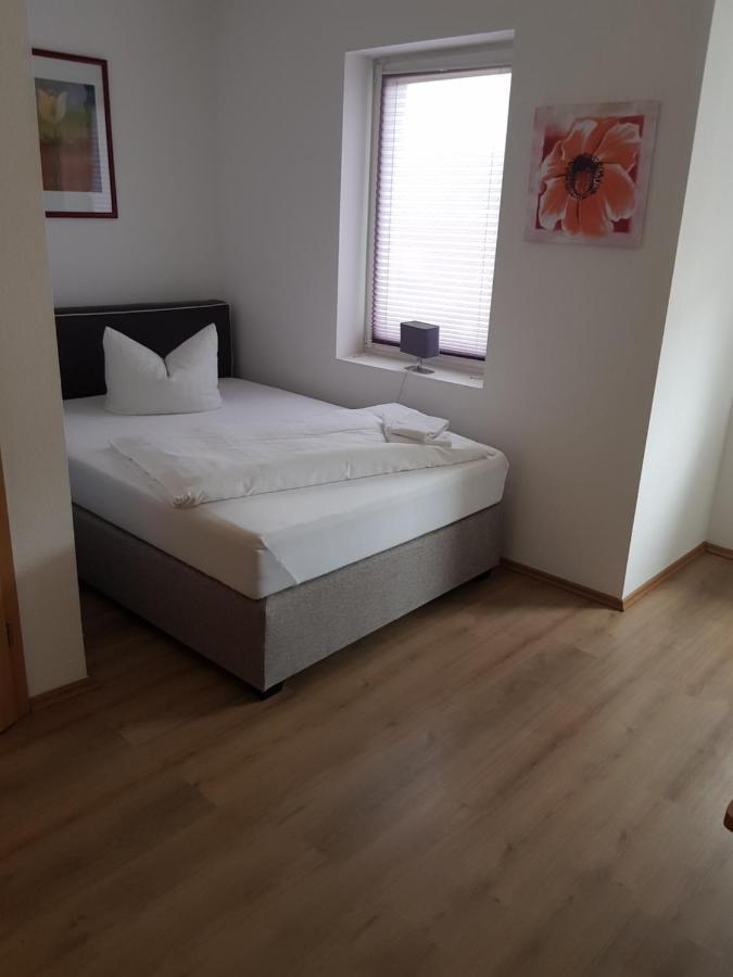 Hotel Zur Altstadt Calbe エクステリア 写真