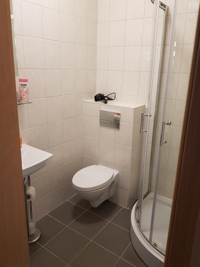 Hotel Zur Altstadt Calbe エクステリア 写真