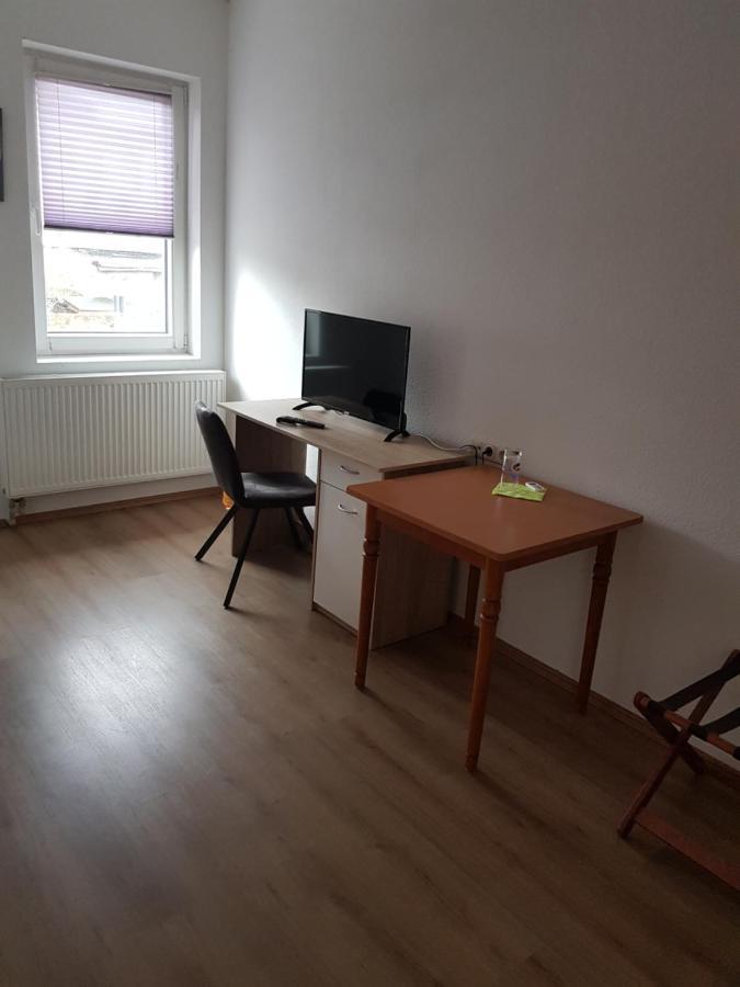 Hotel Zur Altstadt Calbe エクステリア 写真