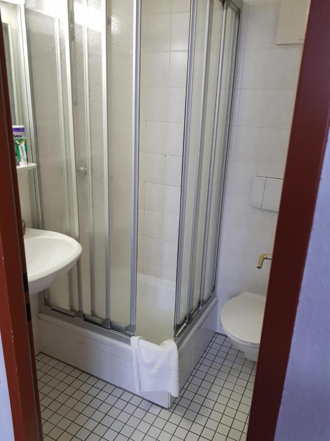 Hotel Zur Altstadt Calbe エクステリア 写真